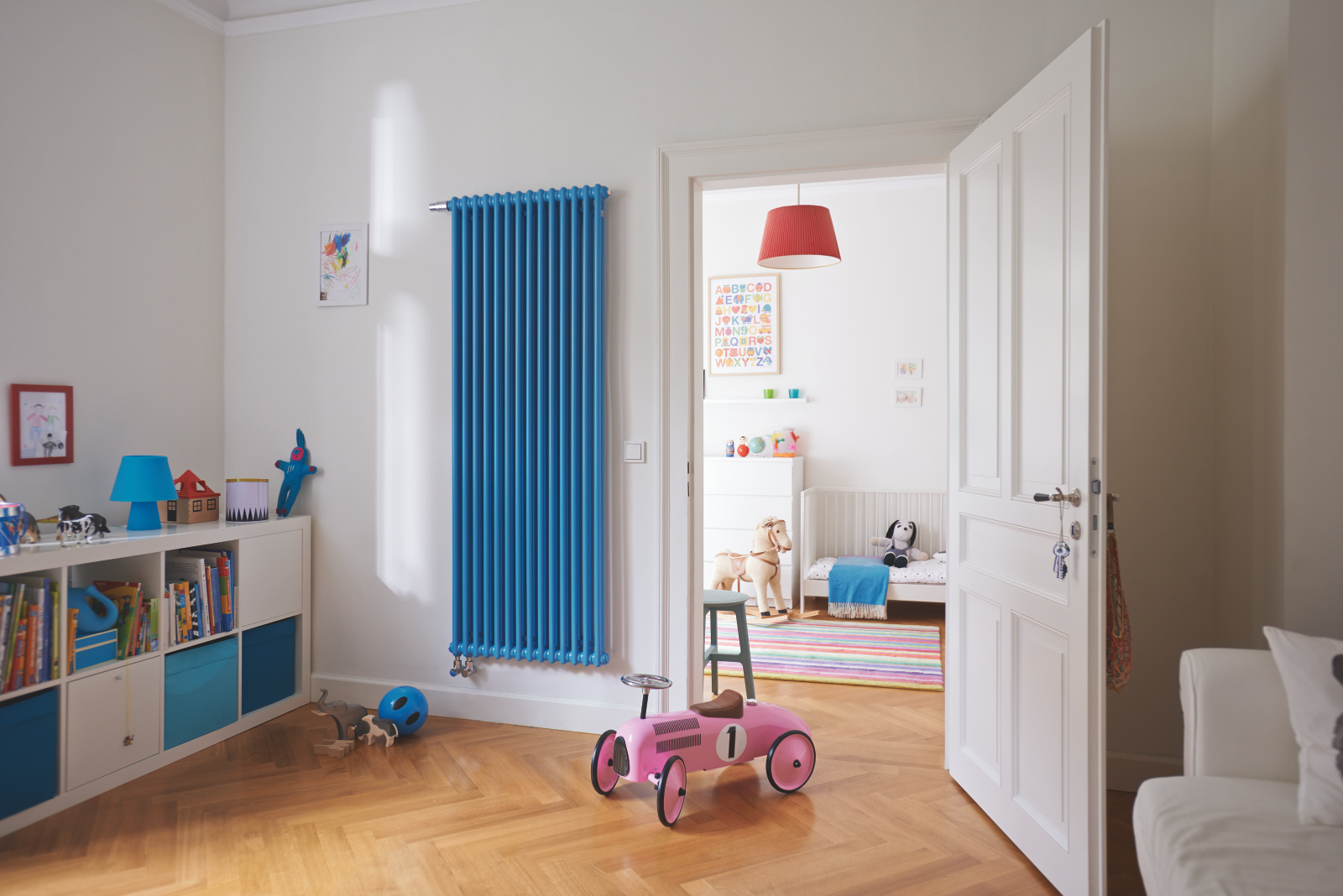 Rendering Zehnder Charleston Decorative radiator Front view