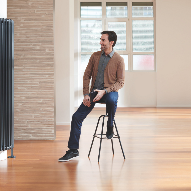Photograph Zehnder Charleston Decorative radiator Side view